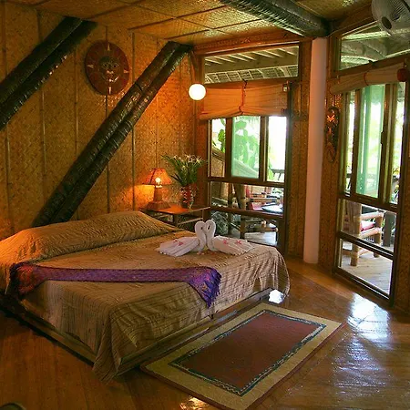 Nigi Nigi Nu Noos Beach Resort